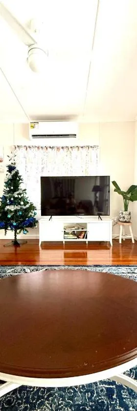 Peaceful holiday home in Margate Redcliffe，位于雷德克利夫的酒店