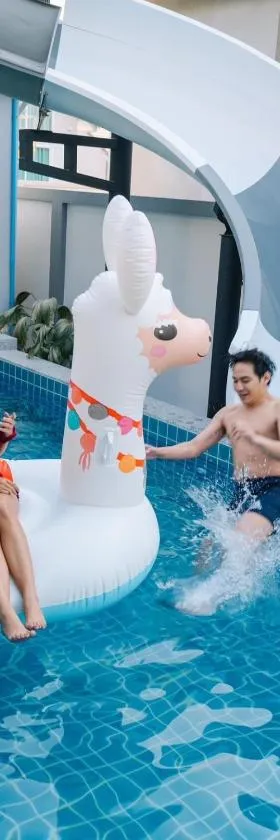 บ้านบลูสกาย POOL VILLA Cha-am，位于七岩的酒店
