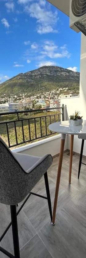 Sea View Apartment Montenegro，位于苏沙尼的酒店