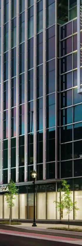 AC Hotel by Marriott Bethesda Downtown，位于贝塞斯达的酒店