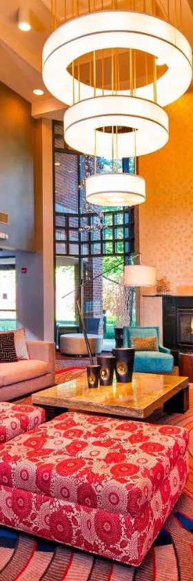 Courtyard by Marriott Dulles Town Center，位于斯特灵的酒店