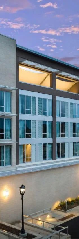 AC Hotel by Marriott Jackson Ridgeland，位于里奇兰的酒店
