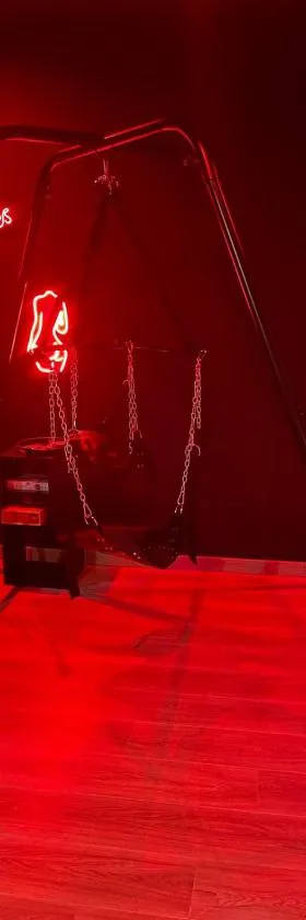 Hom & Love, Love Room BDSM，位于Homécourt的酒店