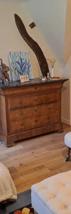 BERNAY Chambre avec salle d'eau privative et entrée indépendante，位于贝尔奈的酒店