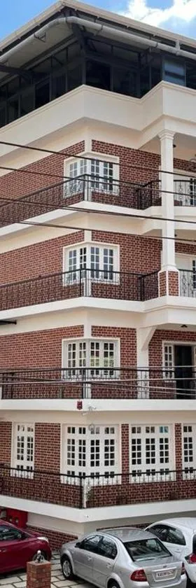 Red Bricks Inn，位于马迪凯里的酒店