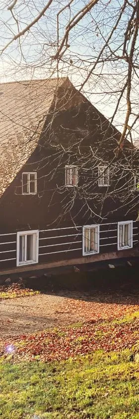 Roubenka U Andělů, Šumava，位于卡什佩尔斯凯霍里的酒店