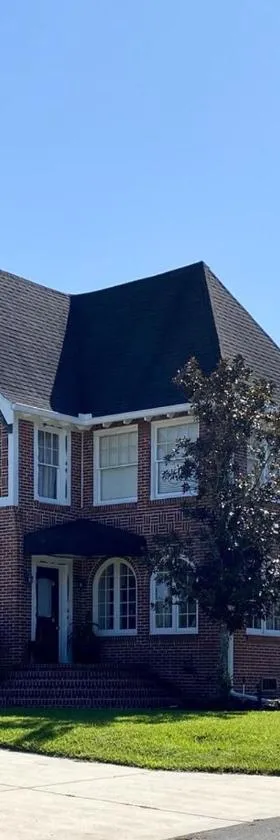 Historic Carriage House Downtown 2 bedroom 1 bath，位于奥卡拉的酒店