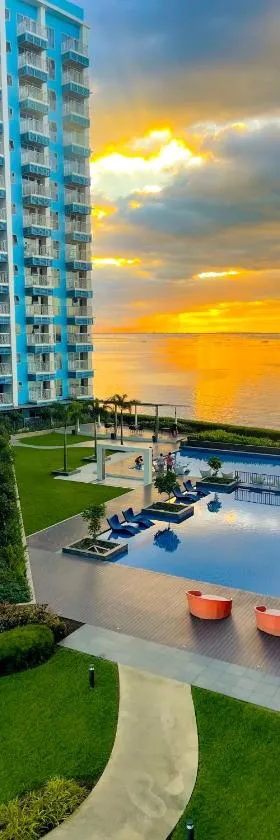 Bayshore Resort Residences - Okada Manila，位于马尼拉的酒店
