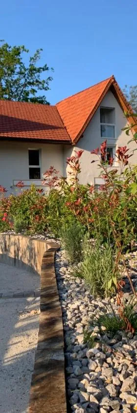 Villa Eculaz，位于雷尼耶的酒店