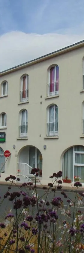 洛格米酒店，位于Le Boupère的酒店