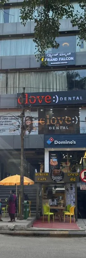 Grand Falcon Electronic City，位于班加罗尔的酒店