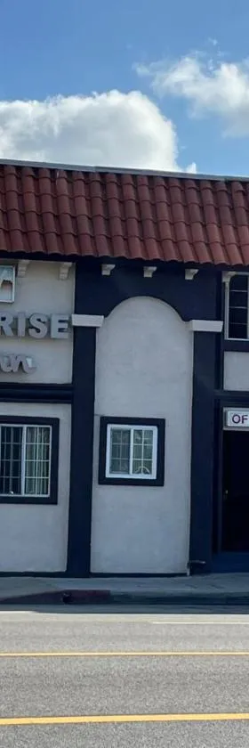 Sunrise Inn，位于加迪纳市的酒店