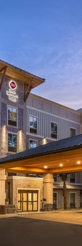 Best Western Plus Bluffton/Hilton Head Hotel，位于布拉夫顿的酒店