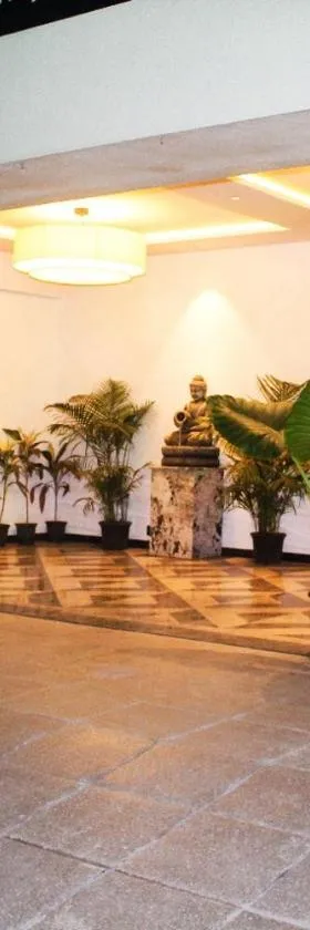 Hotel Comfort Inn，位于浦那的酒店