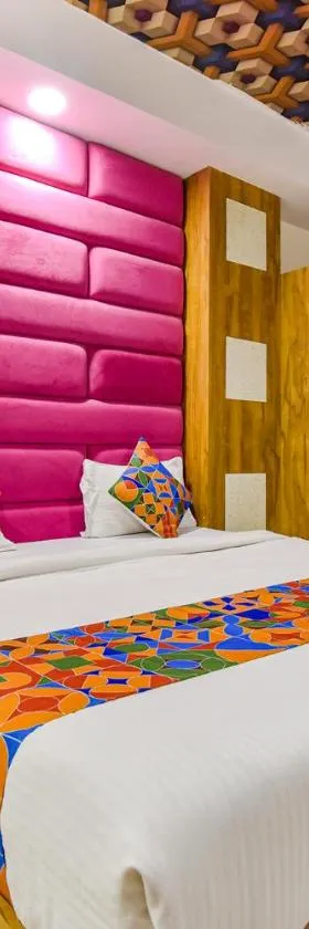 FabHotel Signor，位于印多尔的酒店