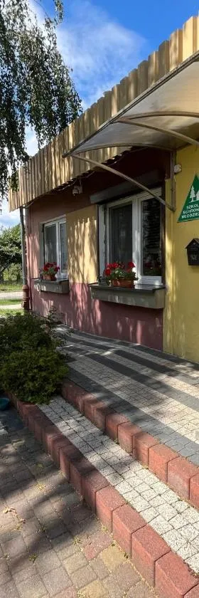 Szkolne Schronisko Młodzieżowe w Śmiglu，位于Śmigiel的酒店