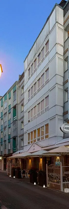 卡韦萨酒店，位于诺伦纳的酒店