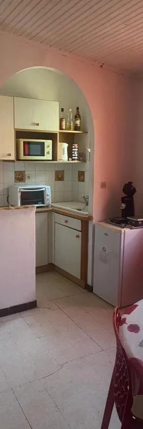 Gîte climatisé proche lac et Mer avec accès jacuzzi en sus，位于沃韦尔的酒店