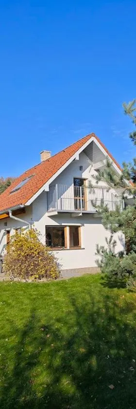 Chata pro dva nebo pro celou rodinu，位于Slavníč的酒店