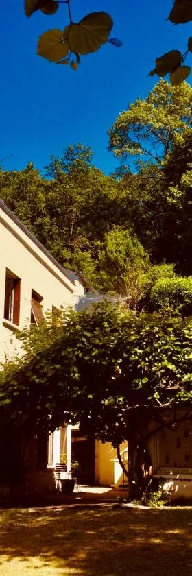 Le Clos Rabelais，位于朗热的酒店