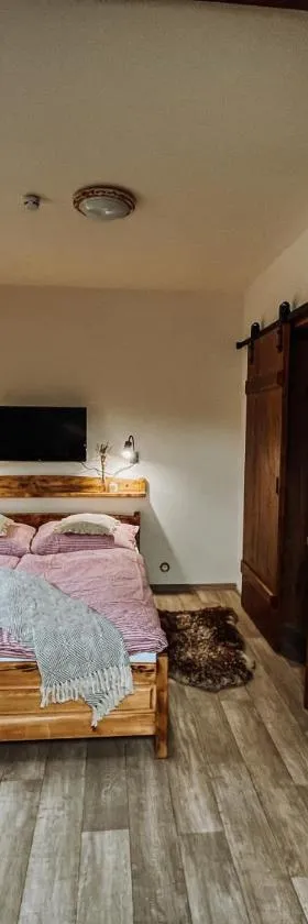 Apartmány Lešovice，位于Nečtiny的酒店