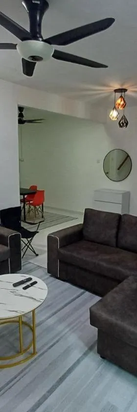 Seroja Guesthouse Gambang，位于甘孟的酒店