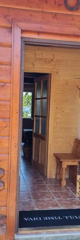 Domeček u Grizzlyho，位于Raspenava的酒店