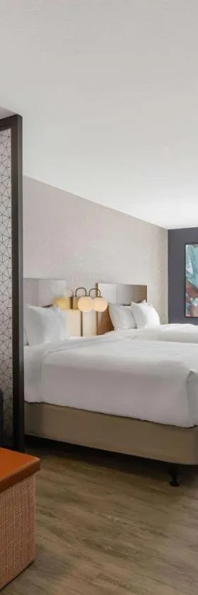 Everhome Suites Corona，位于科罗娜的酒店