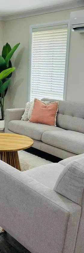 Cozy 2-Bedroom Retreat，位于扬的酒店