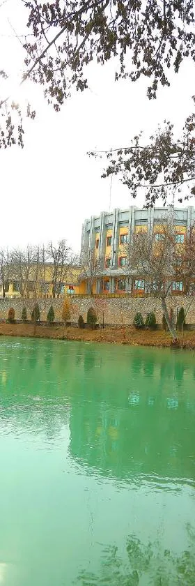 Hotel Expo，位于Yunusobod的酒店