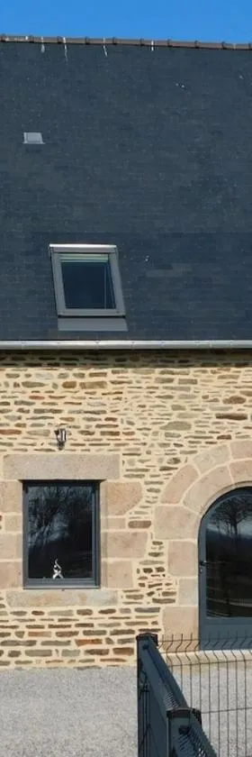 Charmant Gîte dans la Baie du Mont Saint-Michel，位于蓬托尔松的酒店