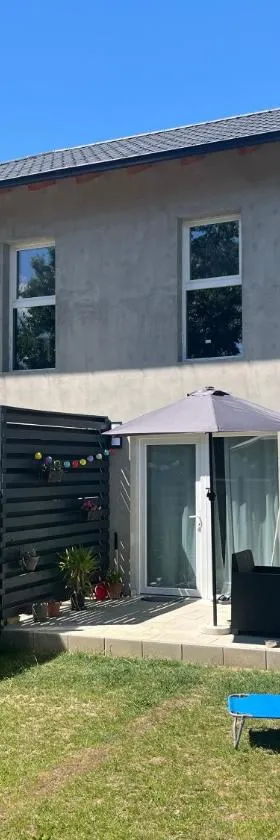 B2 Apartman，位于鲍洛通塞迈什的酒店
