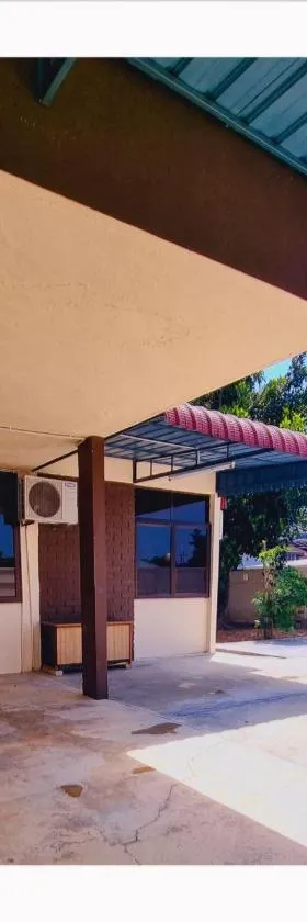 HomeStay with Serene Surrounding，位于Nibung Tebal的酒店