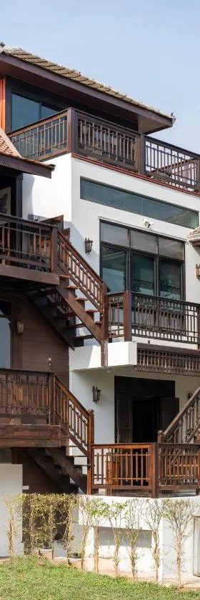 Akara House Sukhothai - Luxury Riverside Residence，位于素可泰的酒店