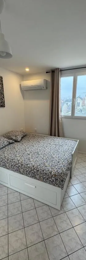 Studio cosy Paris La Défense Arena，位于Houilles的酒店