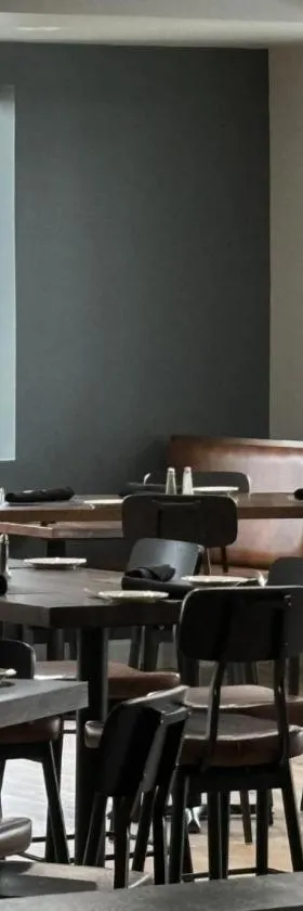 The Lux Hotel & Conference Center, Ascend Hotel Collection，位于滑铁卢的酒店