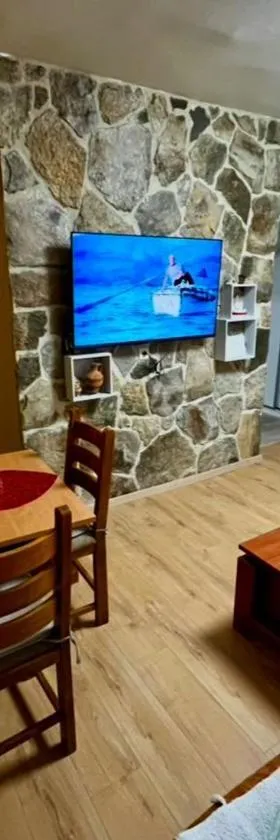 StudioApartman-DANICA，位于克宁的酒店