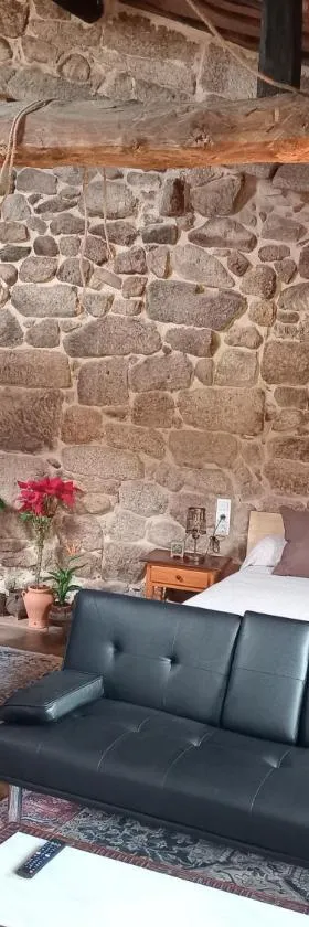 Loft Rústico en casa rural，位于Esgos的酒店