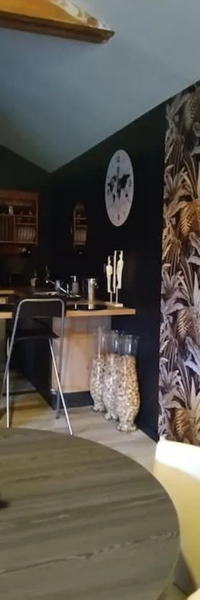 Love Spa Normandie，位于Saint-Pois的酒店
