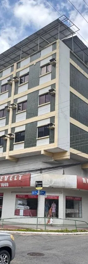 Hotel Virginia，位于利尼亚雷斯的酒店