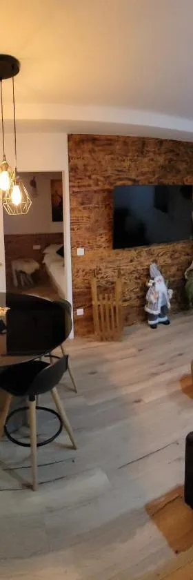 Appartement T2 cosy，位于丰罗默奥代洛维亚的酒店