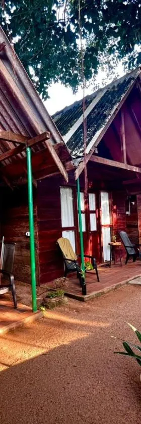 Cool Banyan Cabana，位于亭可马里的酒店