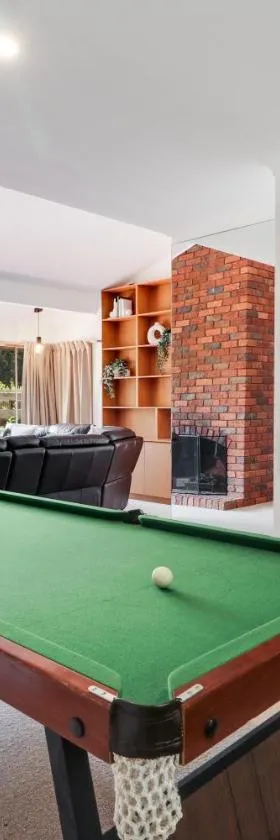 The Link Mansfield - Sleeps 11，位于曼斯菲尔德的酒店