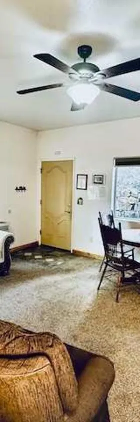 Lower Unit-Yosemite Woods-Inside Yosemite，位于西优胜美地的酒店