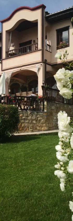 къща за гости villa Jurta，位于Avren的酒店