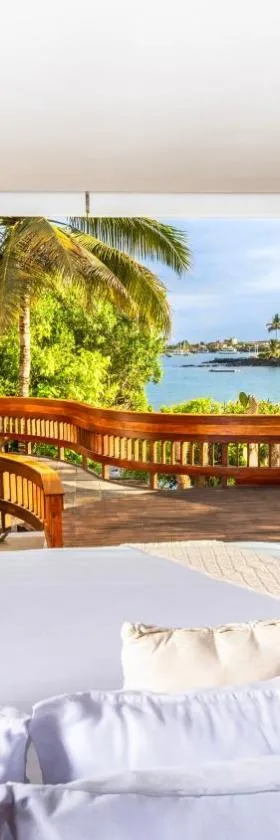 Hotel Villa Escalesia Galapagos，位于阿约拉港的酒店