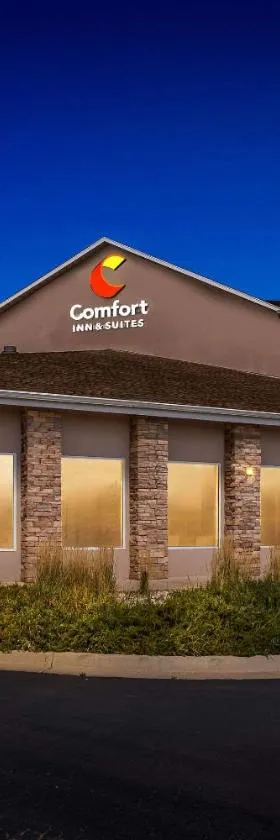 Comfort Inn & Suites Near University of Wyoming，位于拉勒米的酒店