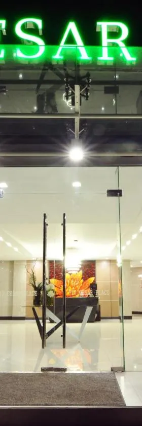塞萨尔广场717号酒店，位于塔比拉兰的酒店