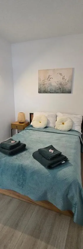 Kameralny NOWY Apartament w centrum miasta, Duży Parking, FV, Luksusowo wyposażony, PlayStation 5, Balkon, Klimatyzacja, Taras, Winda, Wyposażona kuchnia，位于格但斯克旧城的酒店