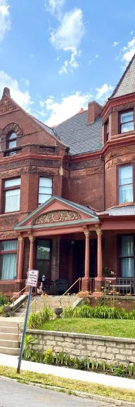 Vineyard Mansion B&B，位于圣约瑟夫的酒店